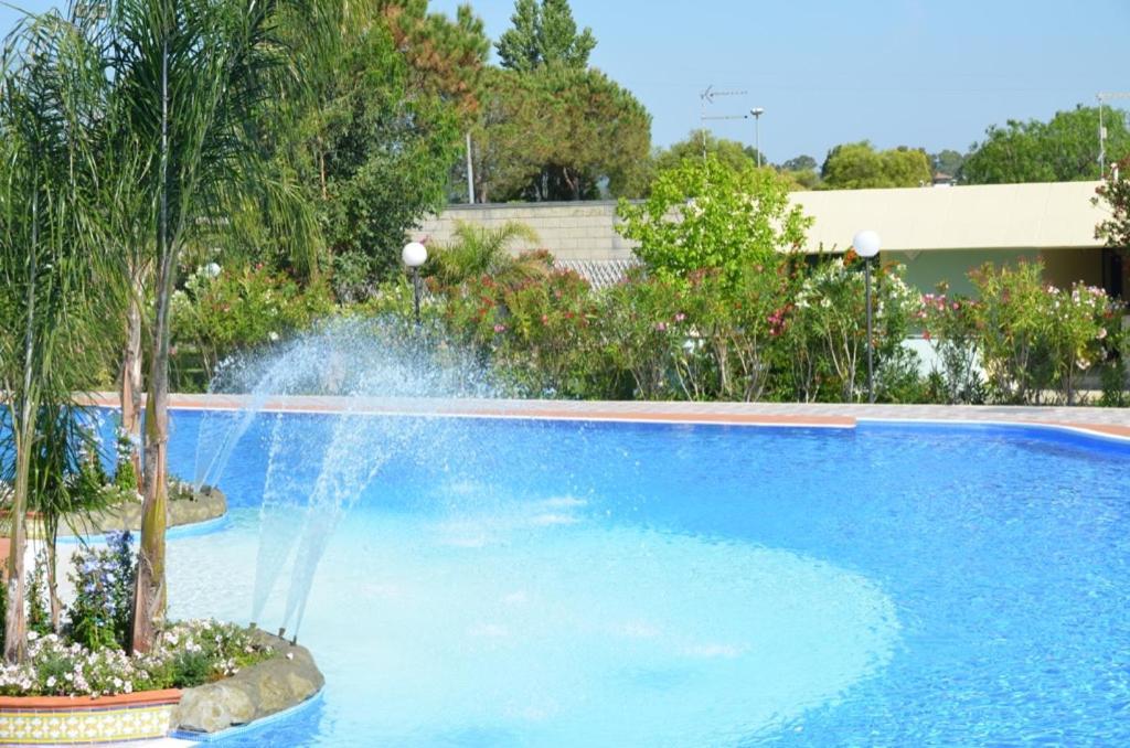 Alessidamo Club Metaponto Hotel Bagian luar foto